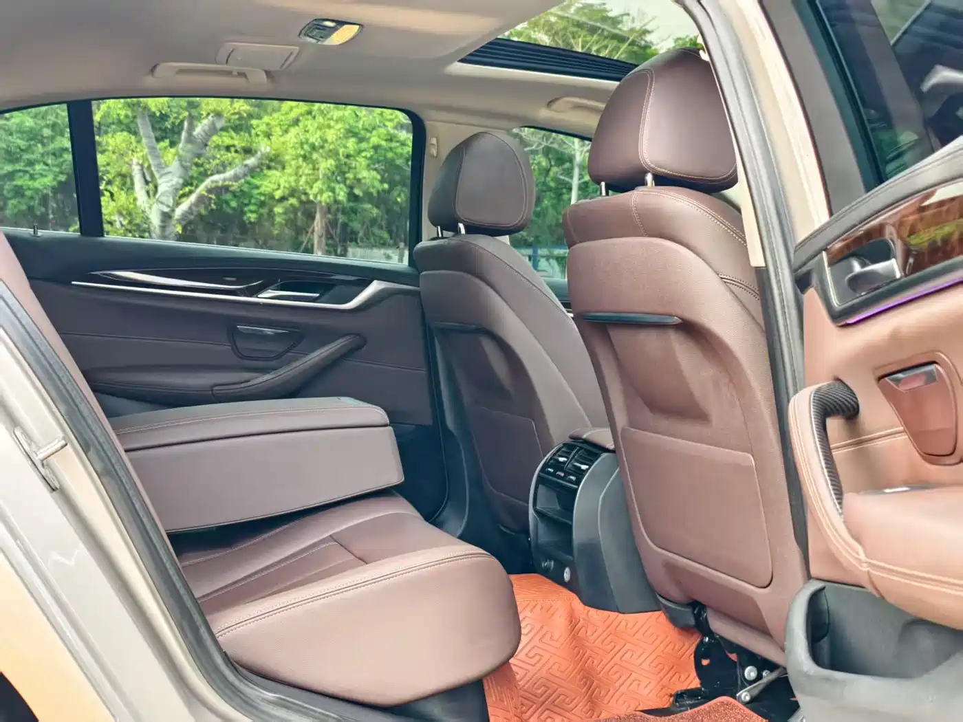 BMW 5 Series 2019 525Li Luxury Package фото 10