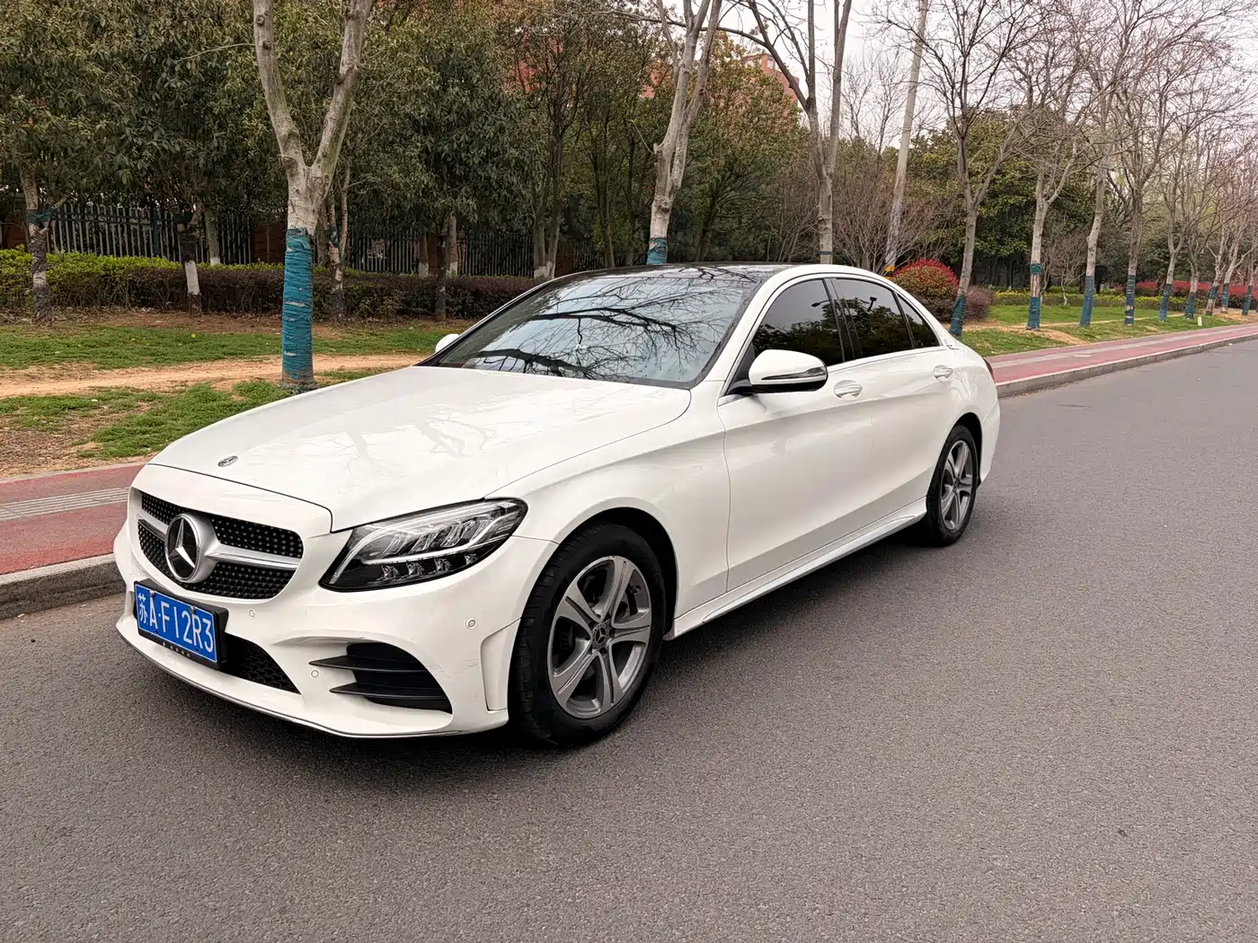 MERCEDES-BENZ CLASS C