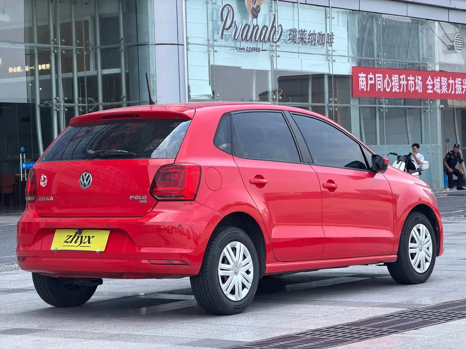 Фото 7 - Volkswagen Polo