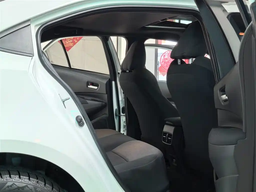 Toyota Levin 2023 185T CVT Luxury фото 7