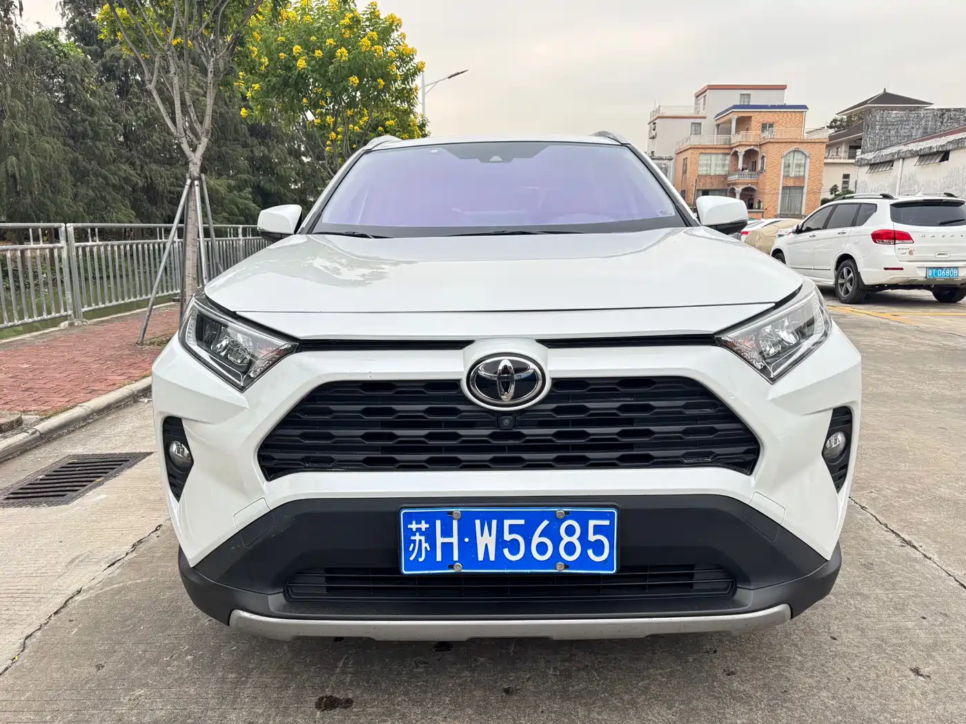 Toyota RAV4 Rongfang 2022 2.0L CVT 4WD Trend Plus Edition фото 2