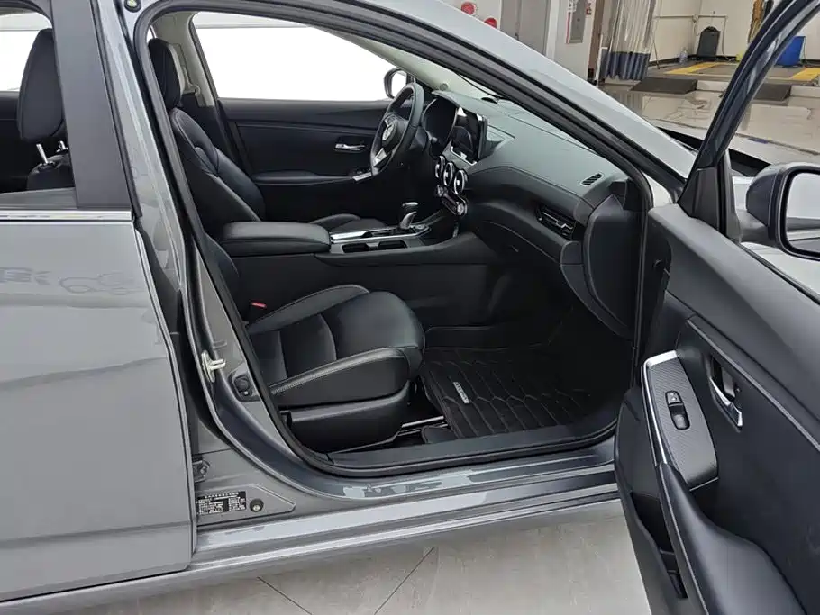 Nissan SYLPHY, миниатюра 8
