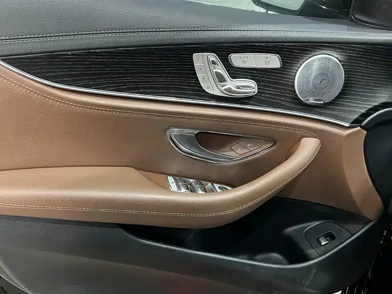 Mercedes-Benz E-Class 2019 E 300 L Sport Luxury фото 17