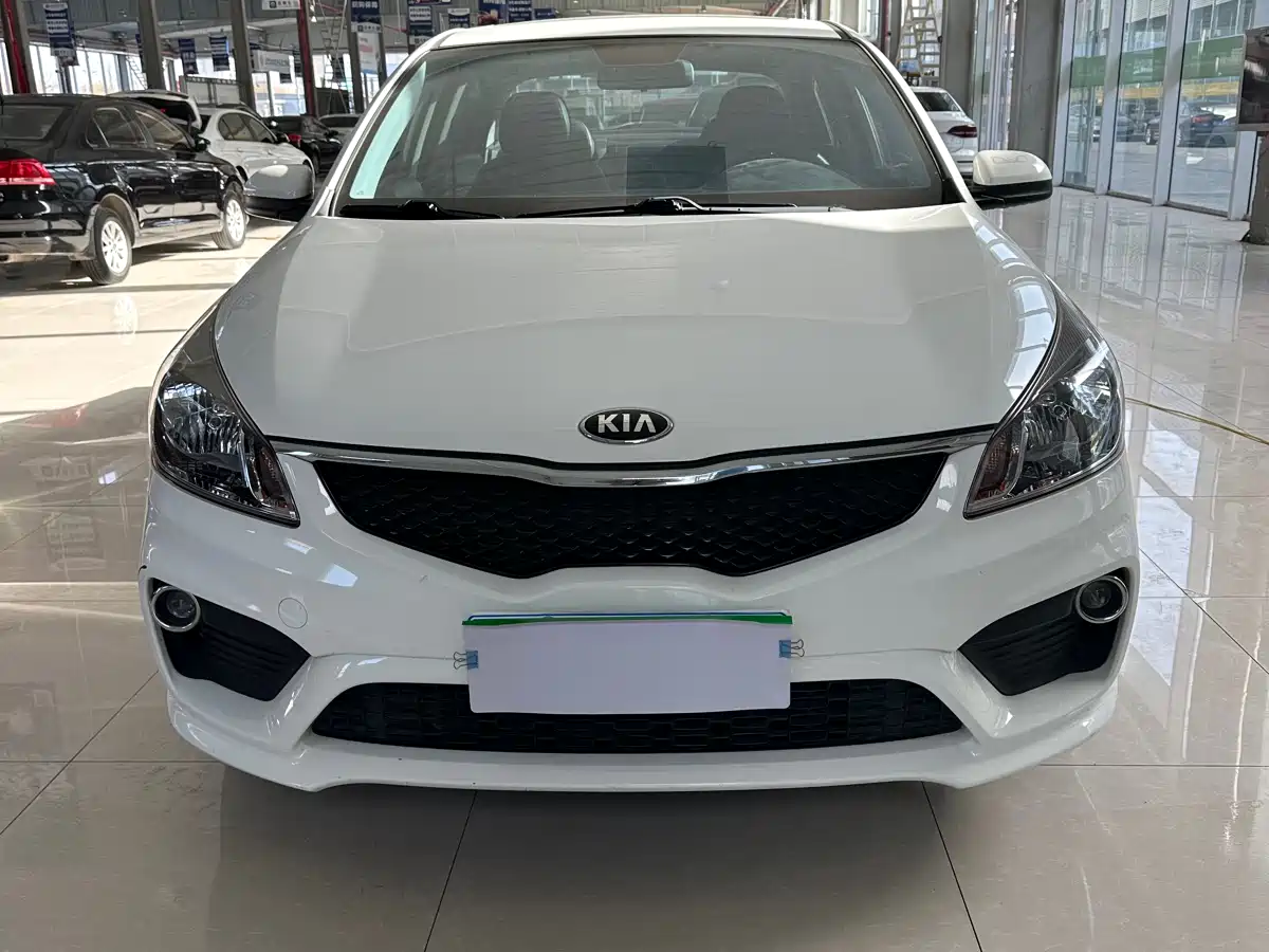 Kia K2 2017 Sedan 1.4L MT 15th Anniversary Special Edition GLS фото 2