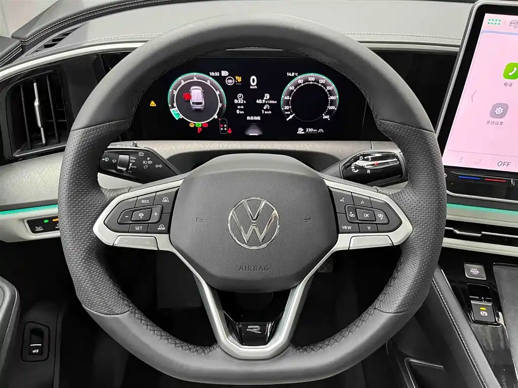 Volkswagen Talagon 2025 450TSI R-Line 6-Seater фото 3
