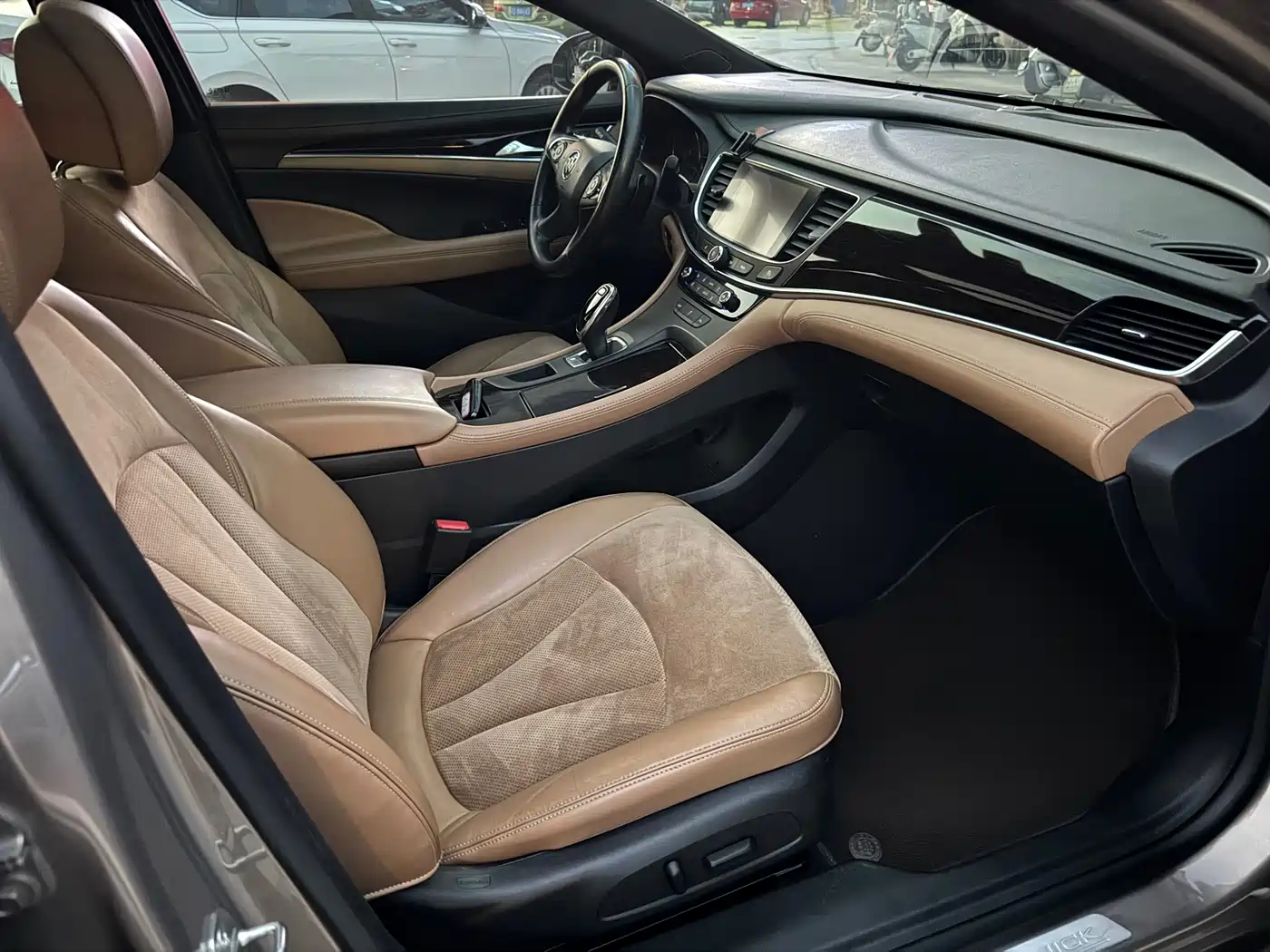 Buick LaCrosse 2016 Model 28T Elite фото 15