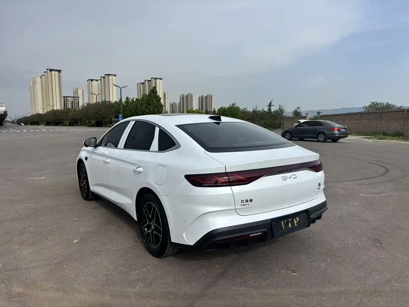 BYD Qin L 2026 Model DM-i 210KM Superior Edition фото 5