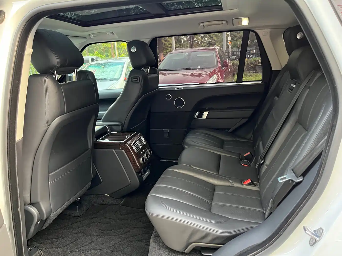Land Rover Range Rover 2017 3.0 SC V6 Vogue LWB (Long Wheelbase) фото 10