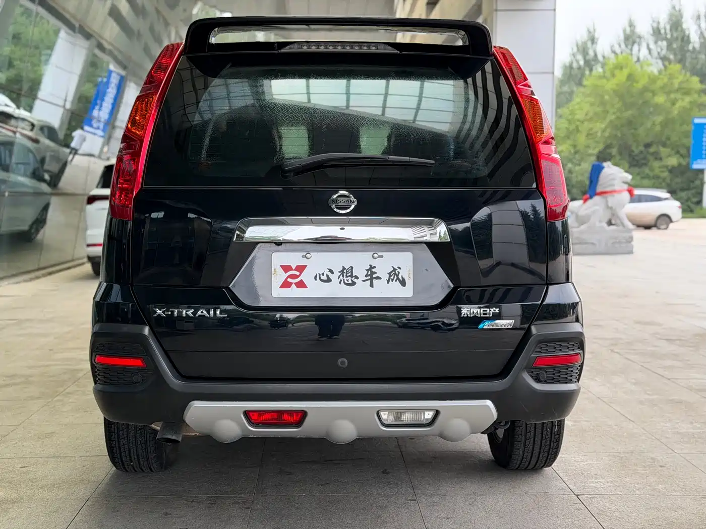 Dongfeng Fengdu MX6 2015 2015 2.0L CVT 2WD Excellence