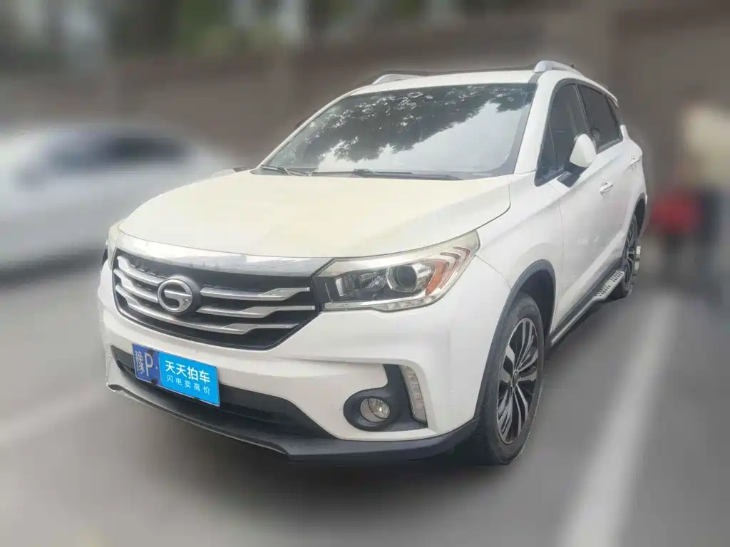 صورة 1 - GAC Trumpchi GS4