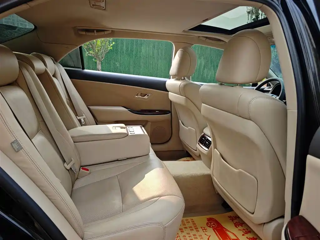 Toyota Crown 2010 2.5L Royal Leather Sunroof Navigation фото 13