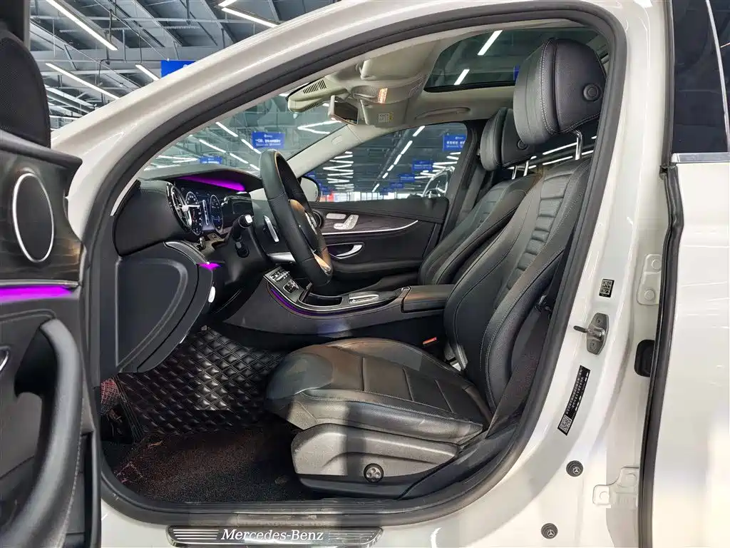 Mercedes-Benz E-Class 2019 E 300 L Sport Fashion фото 4