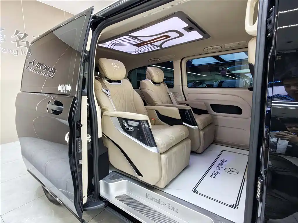 Mercedes-Benz Vito 2021 2.0T Business Edition 7-seater фото 8