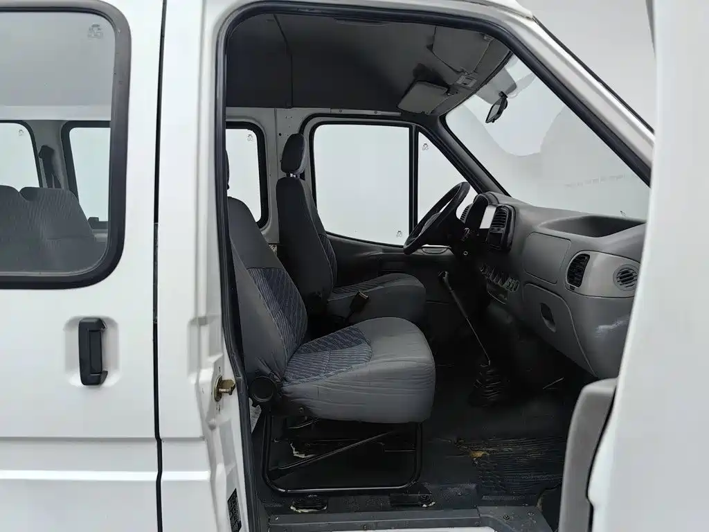 Ford Classic Transit 2013 2009 Model 2.8T Diesel Multi-purpose Short Wheelbase Medium Roof JX493ZLQ3