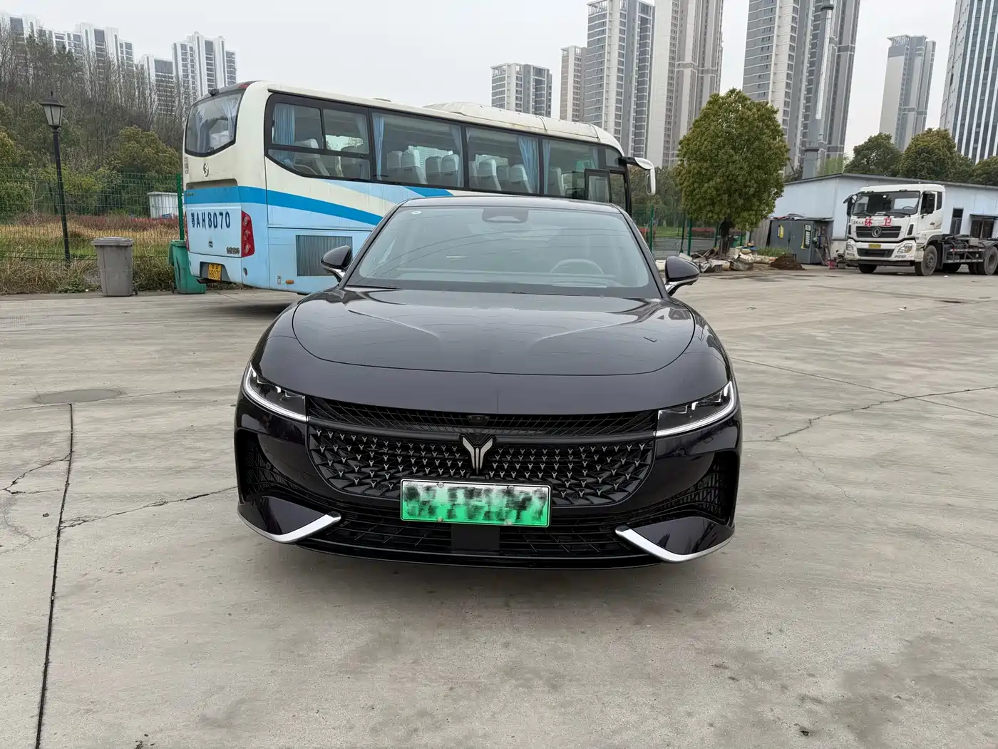 Voyah Auto VOYAH Zhuiguang 2024 PHEV AWD Ultra Long Range Flagship фото 2