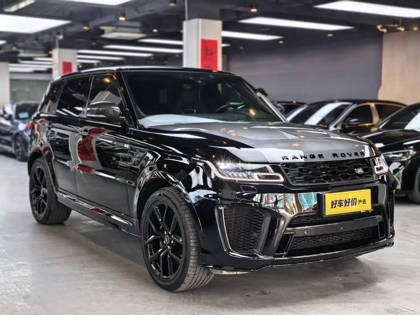 Land Rover Range Rover Sport 2022 5.0 SC V8 SVR фото 3