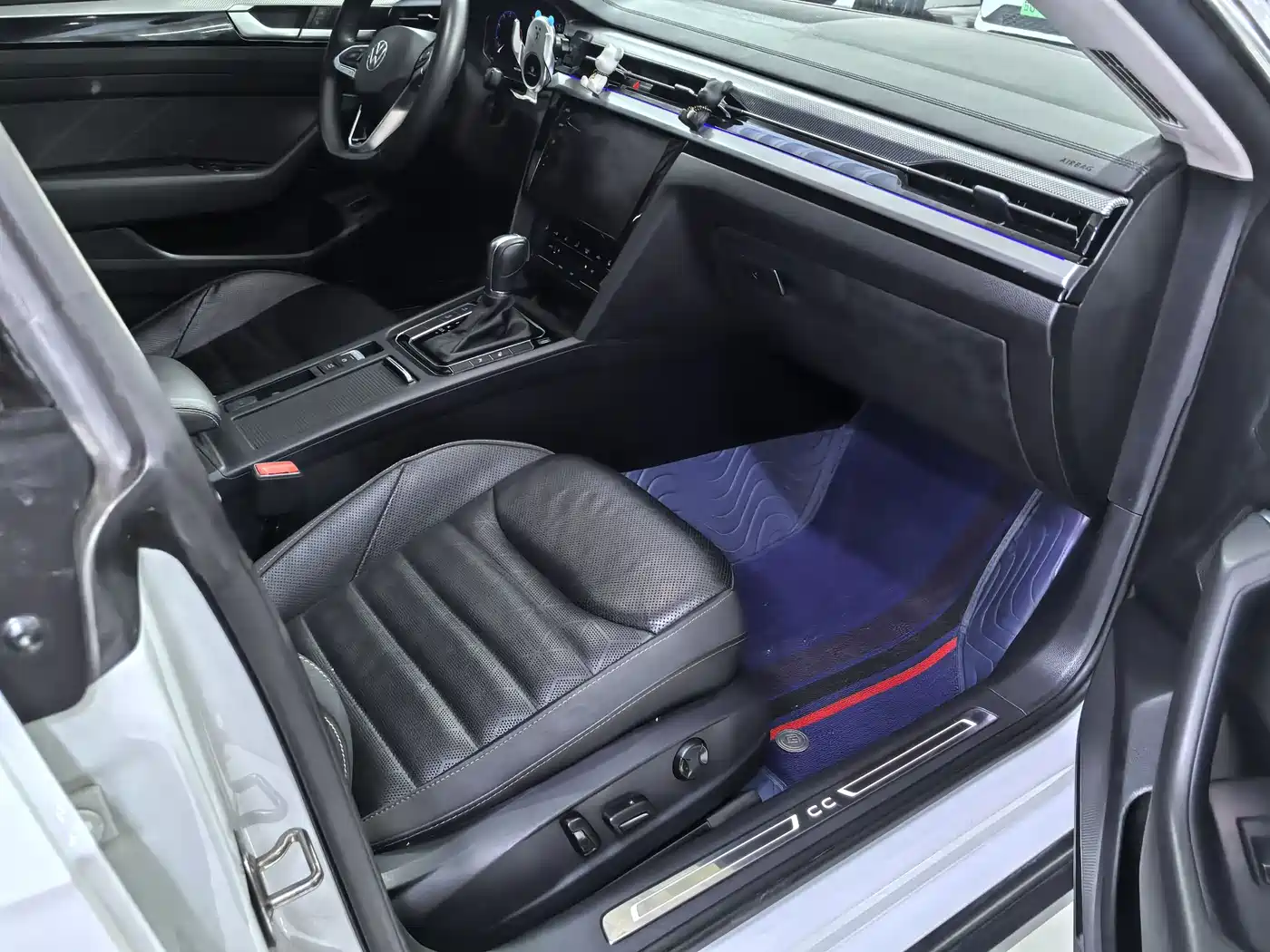 Volkswagen FAW-Volkswagen CC 2021 Model Shooting Brake 380TSI Hunting Wind Edition фото 12