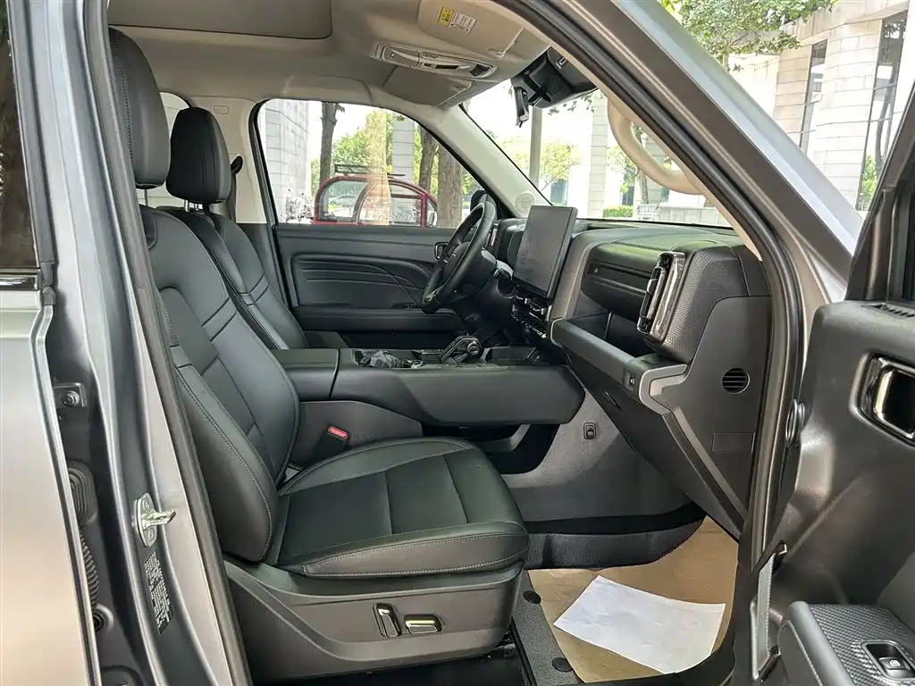 Haval Meng Long NEV 2024 Hi4 102 Pro фото 15
