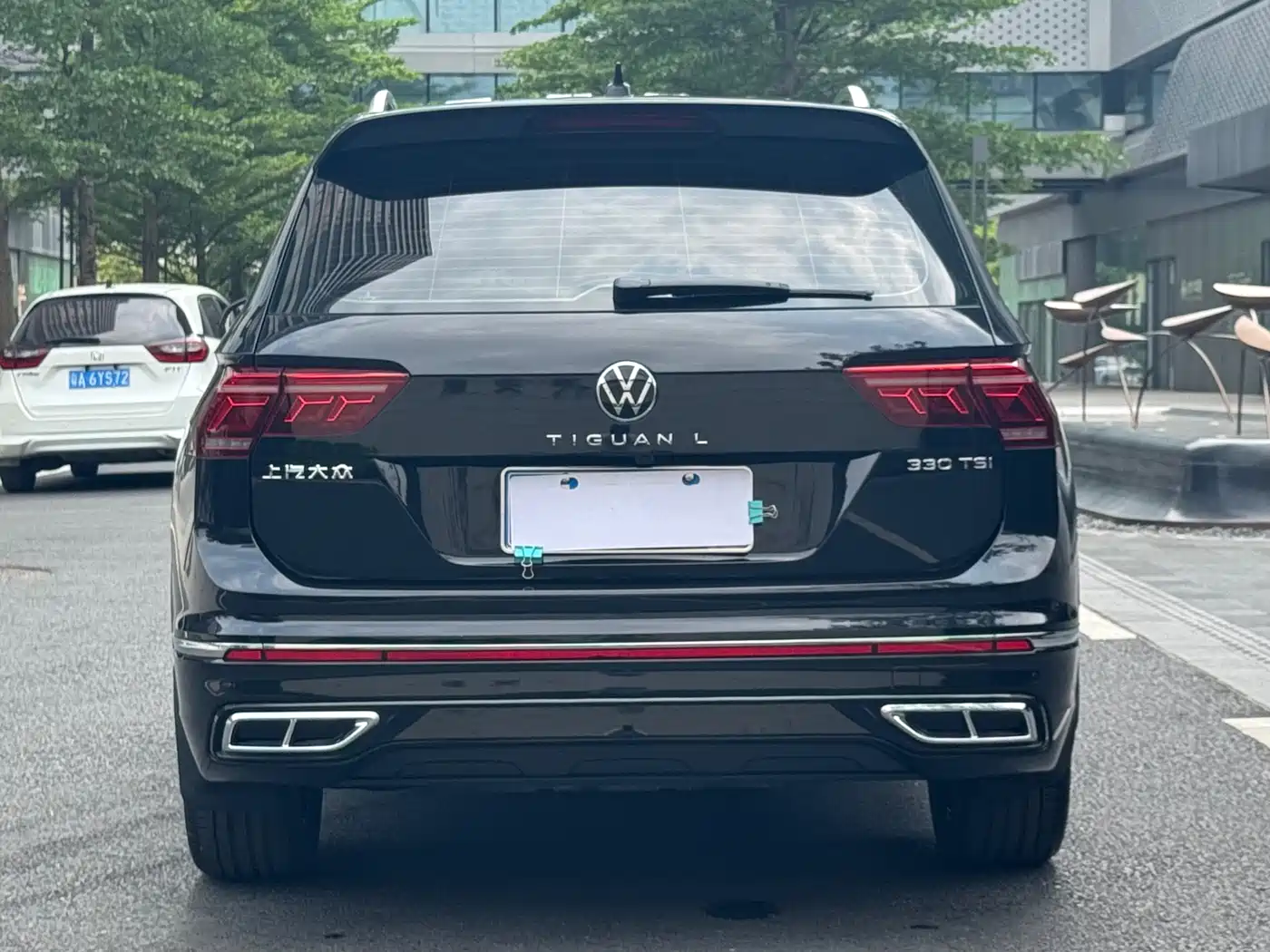 Volkswagen Tiguan L 2024 330TSI Automatic 2WD R-Line Premium Enjoyment Edition фото 32