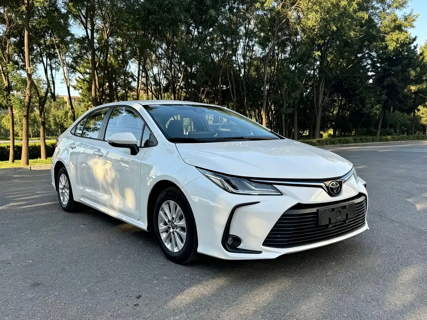 Фото 3 - Toyota Corolla