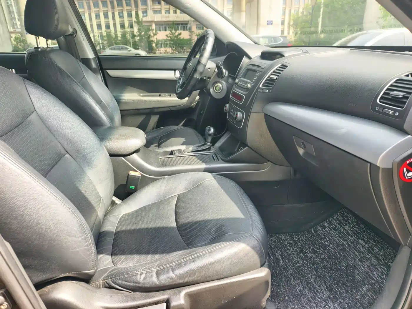 Kia Sorento 2013 2.4L 7-seat Gasoline Comfort Edition фото 20
