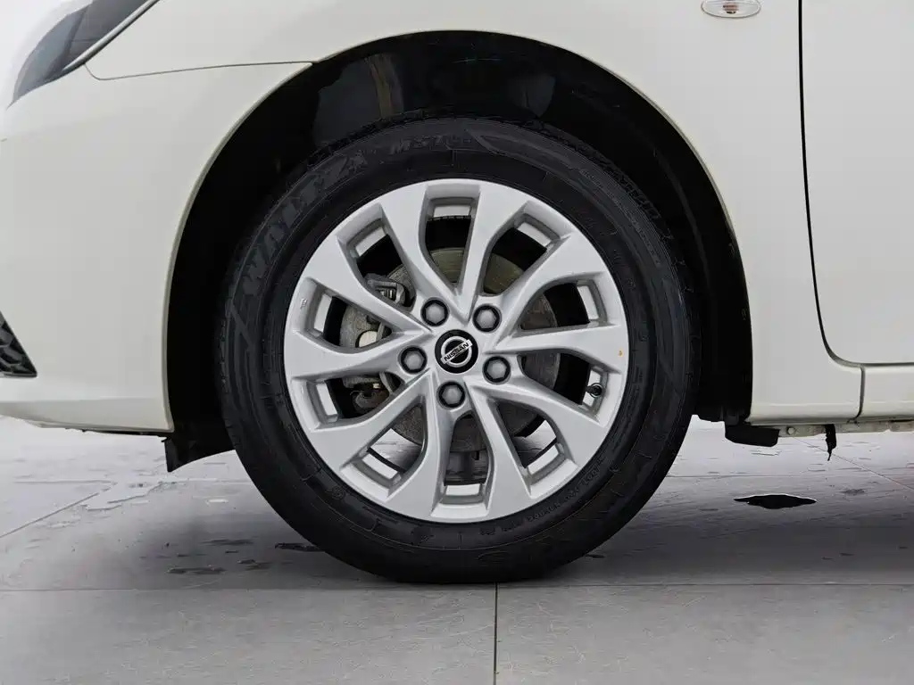 Nissan SYLPHY, миниатюра 17