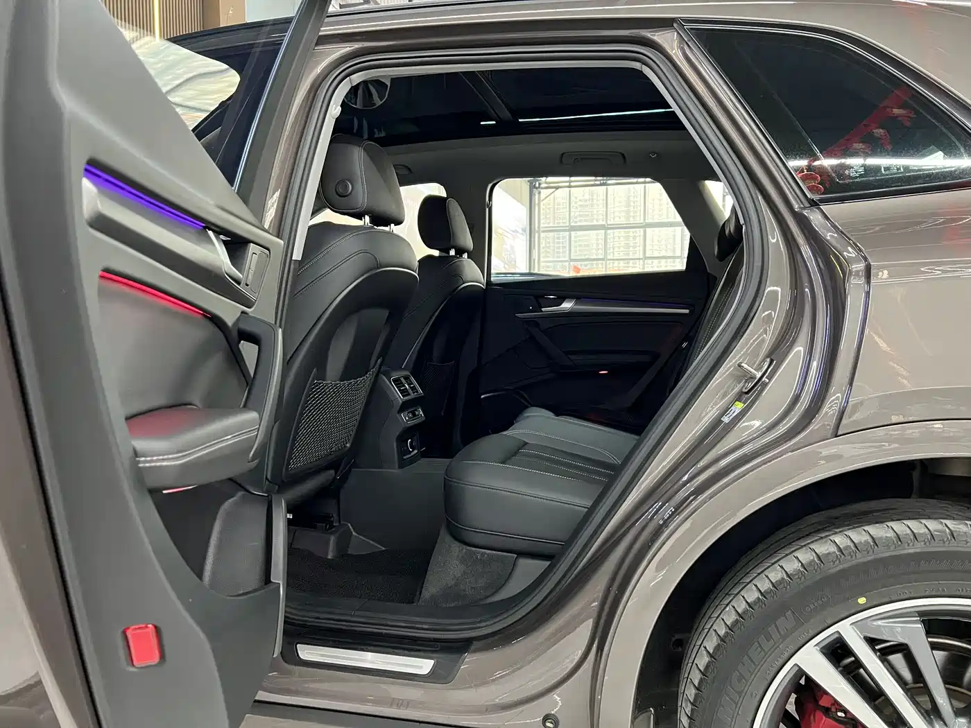 Audi Q5L 2022 40T Luxury Dynamic фото 5