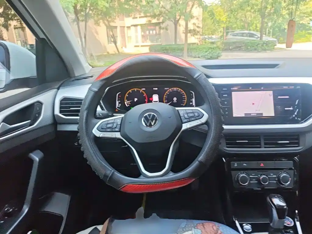 Volkswagen Tacqua 2022 2021 1.5L Automatic Smart Connect Edition