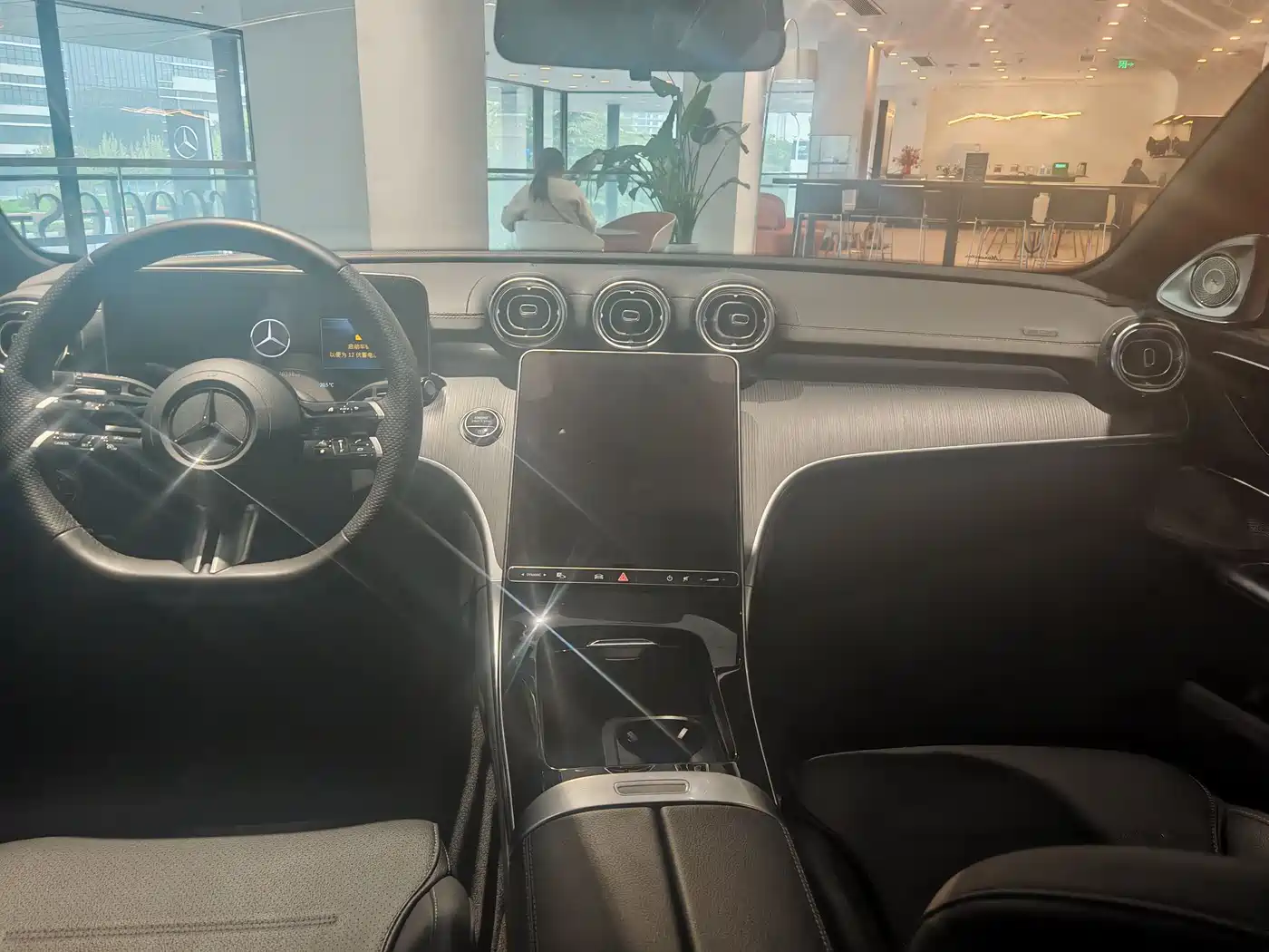 Mercedes-Benz C-Class 2024 C 260 L Sport фото 5