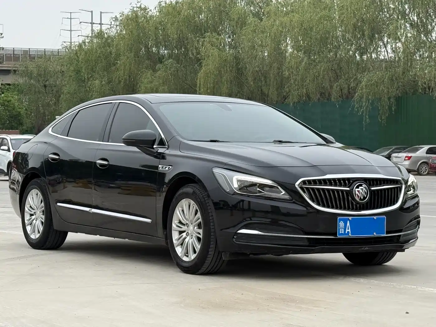 Buick LaCrosse 2018 Model 20T Elite Edition фото 2
