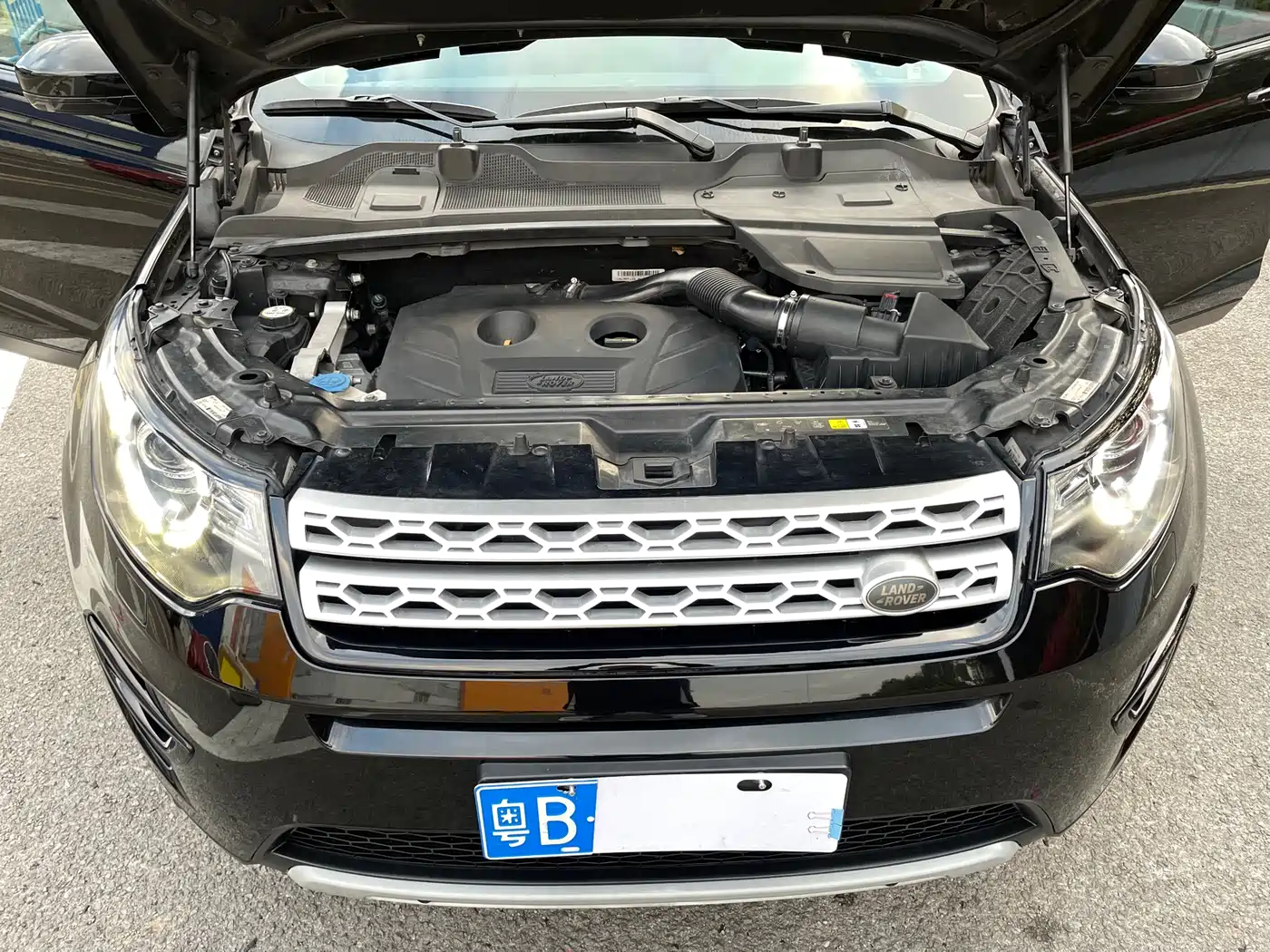 Land Rover Discovery Sport 2016 2.0T HSE фото 14
