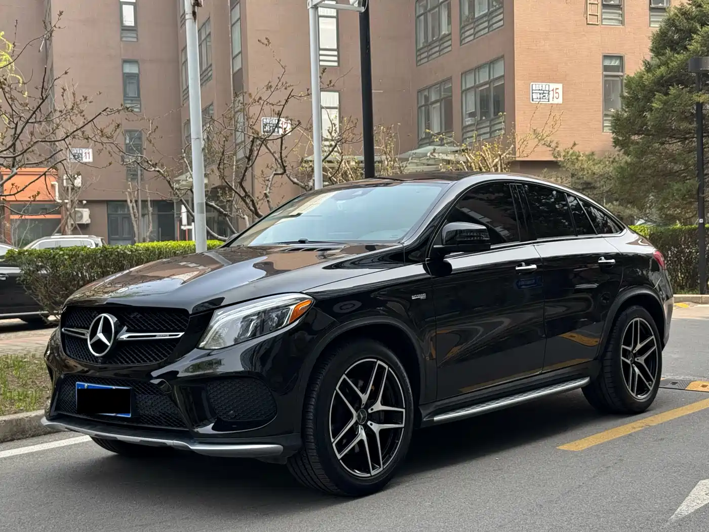 MERCEDES-BENZ GLE COUPE AMG
