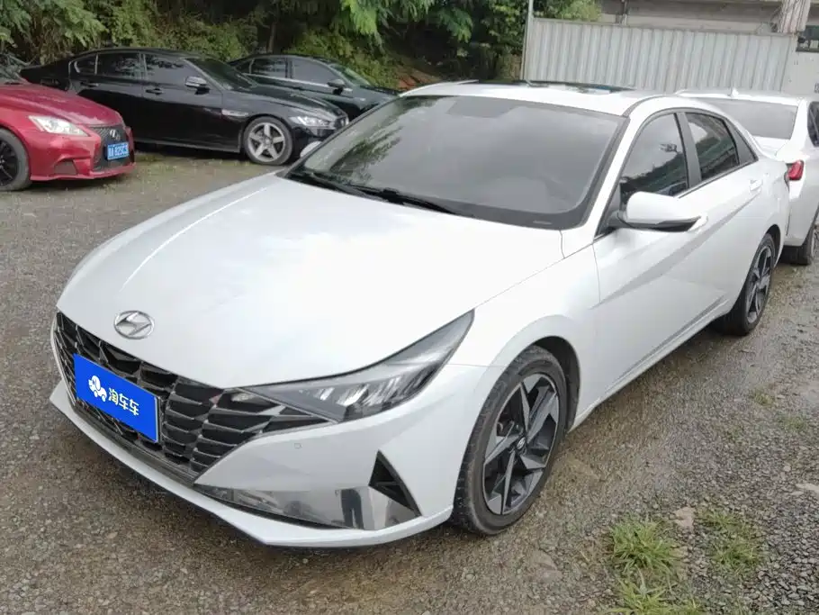 Hyundai Elantra 2022 1.5L CVT GLX Elite Edition