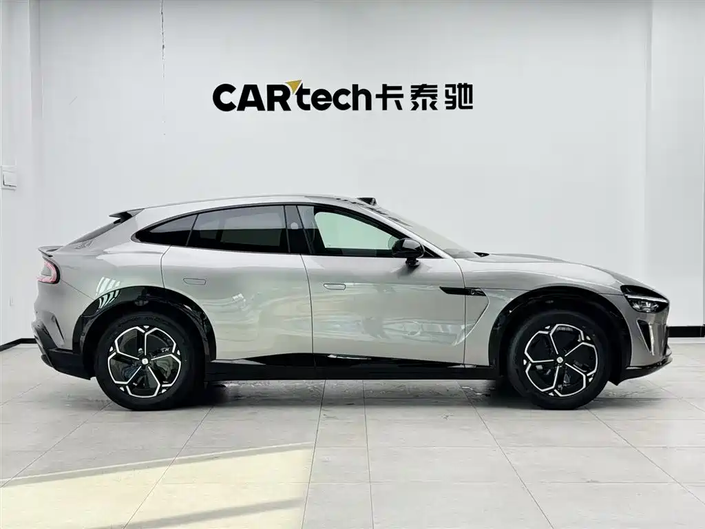 XIAOMI CAR XIAOMI YU7