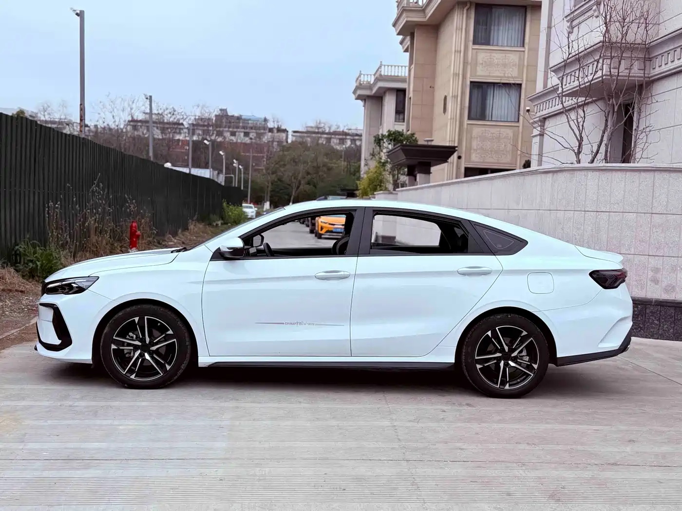 GEELY AUTOMOBILE BINRUI