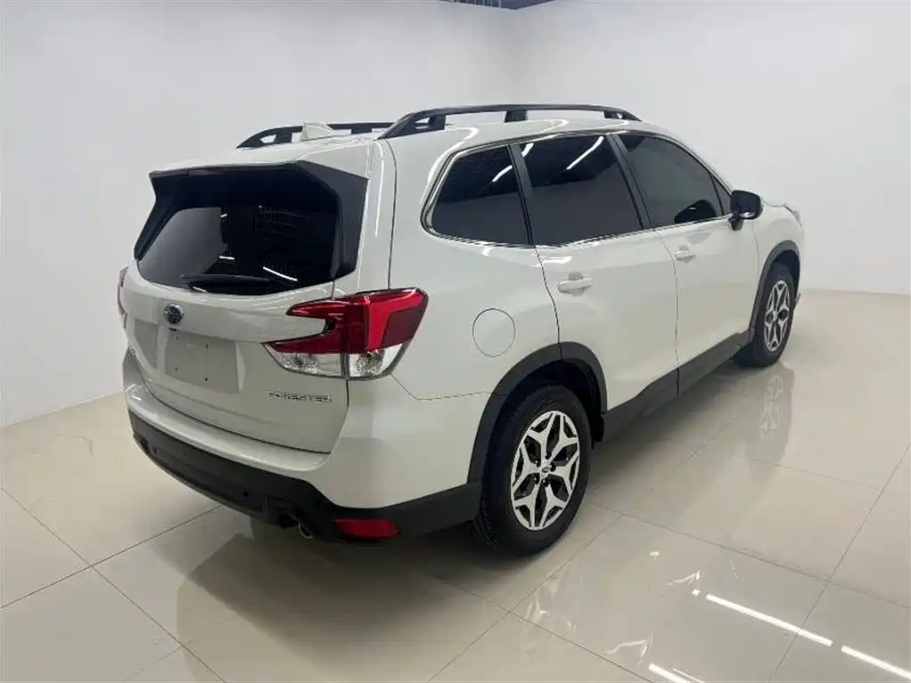 Subaru Forester 2022 2.0i AWD Luxury Edition with EyeSight фото 4