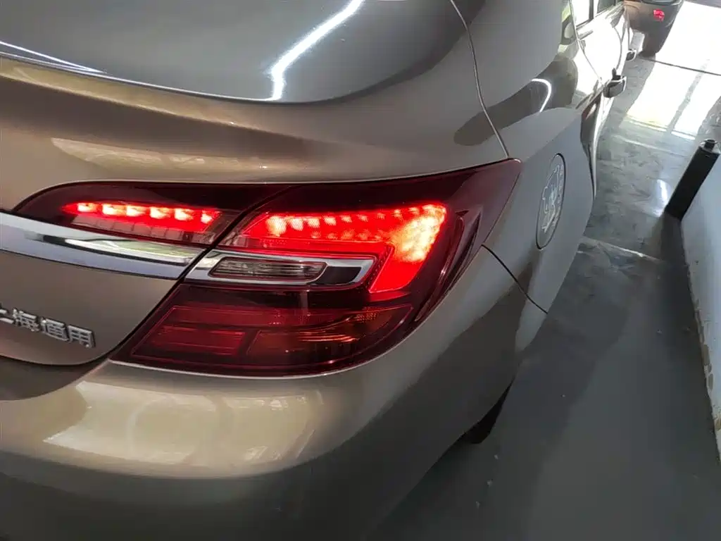 Buick Regal 2015 1.6T Leading Tech Edition фото 8