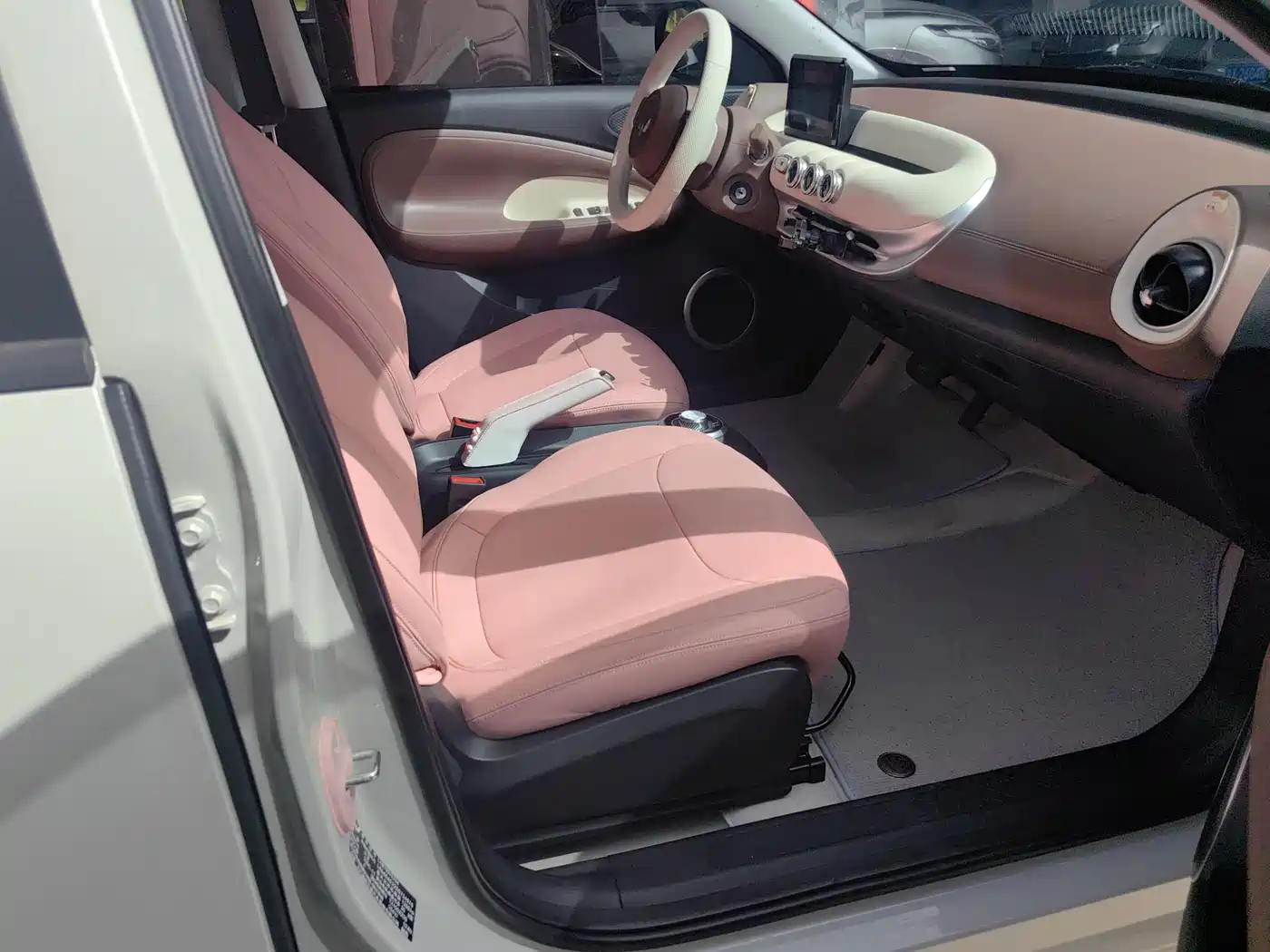 Wuling Motors Wuling Bingo 2026 2025 Model 203km Light Enjoyment