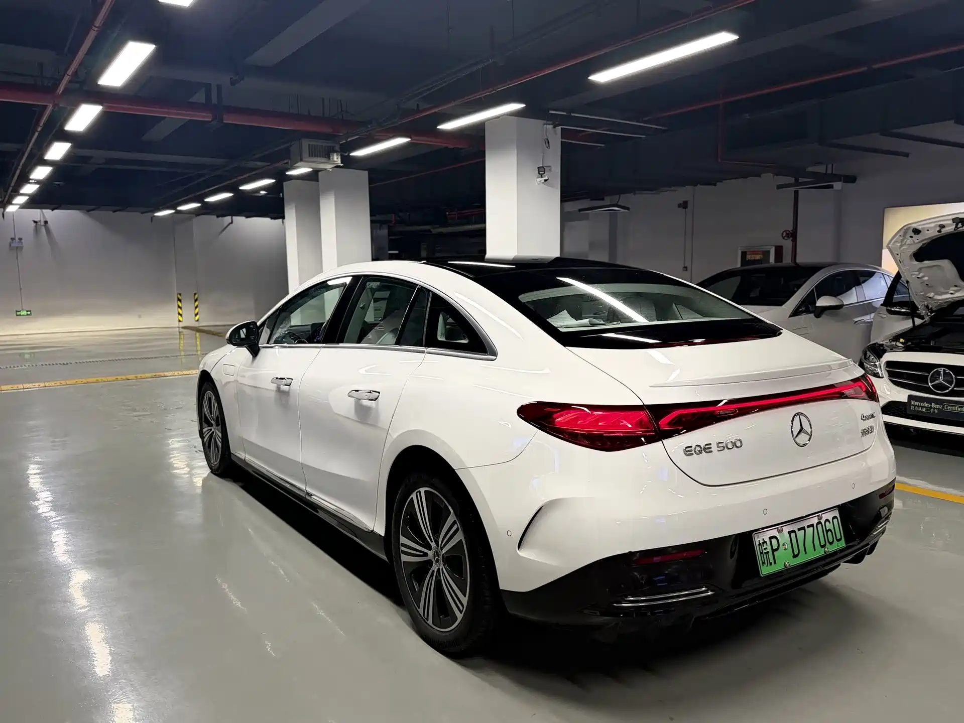 Фото 7 - Mercedes-Benz EQE