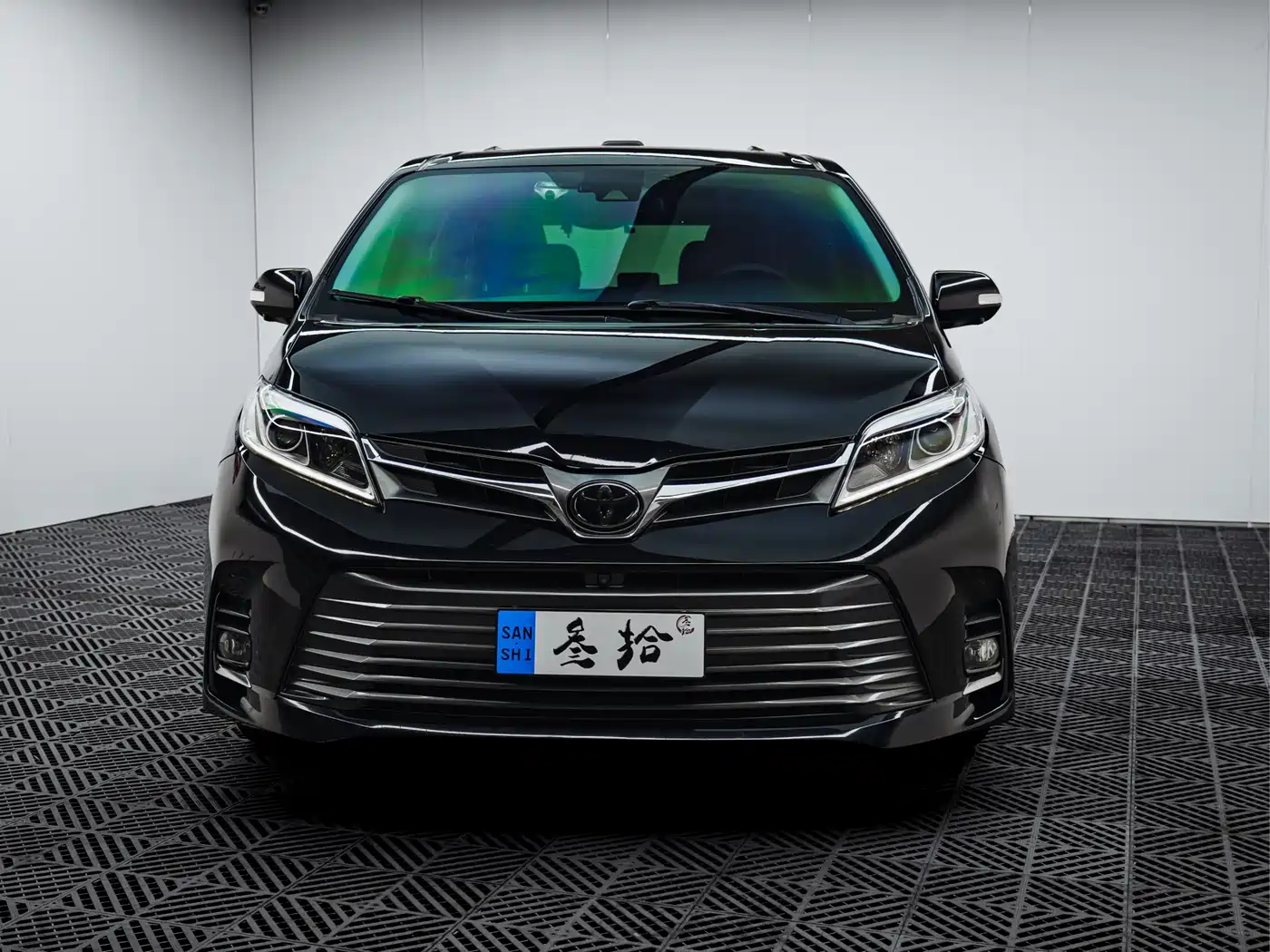 Toyota Sienna 2015 3.5L 4WD L фото 3