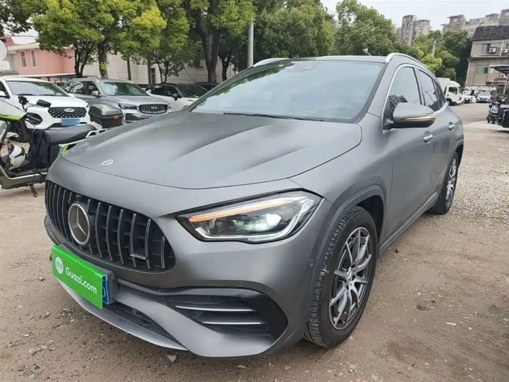 MERCEDES-BENZ GLA AMG