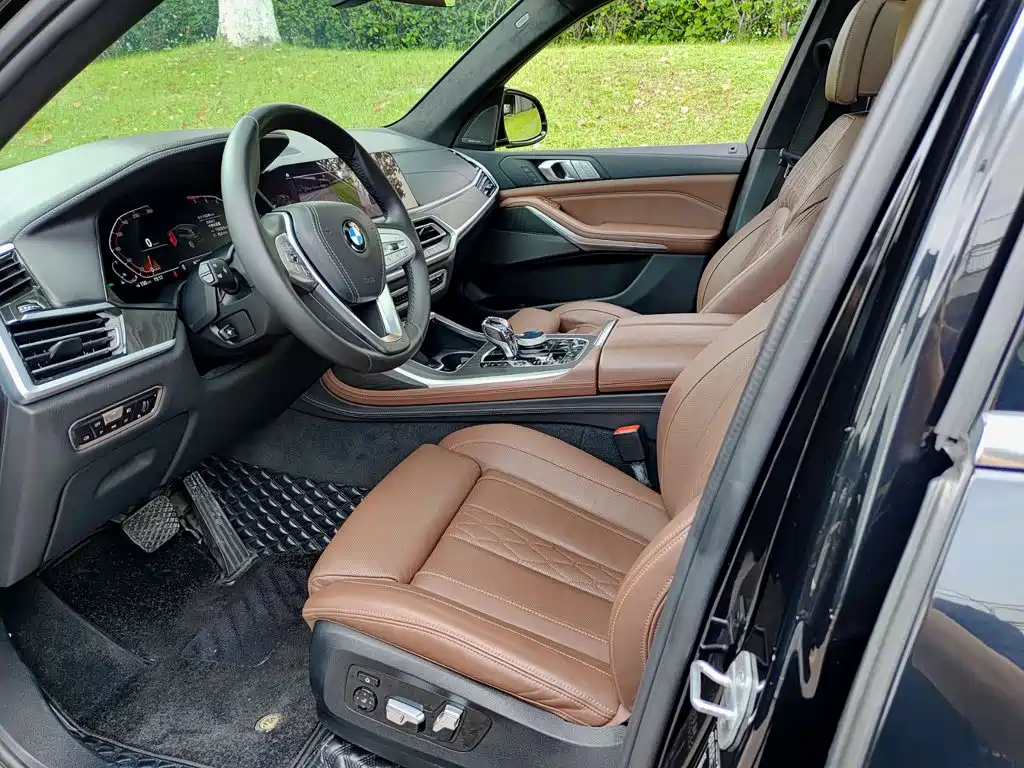 Фото 7 - BMW X7