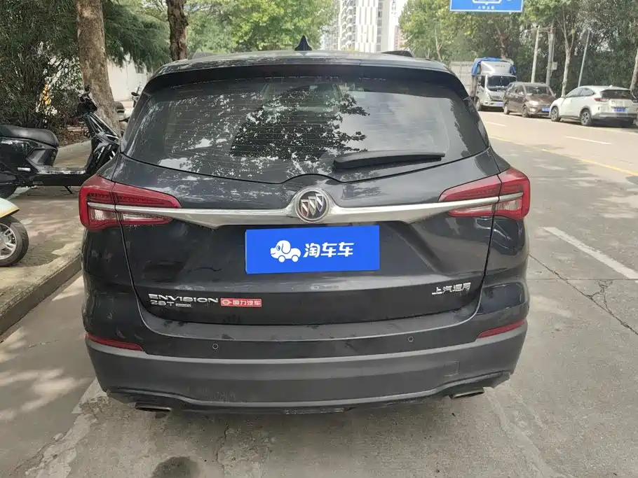 Photo 4 - Buick Envision Plus
