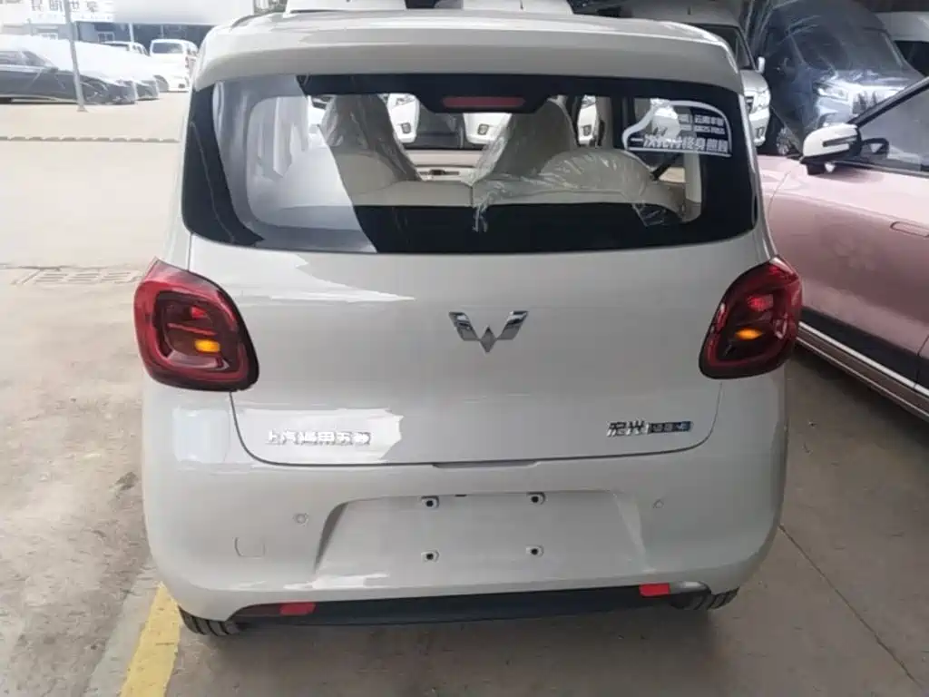 Wuling Motors Hongguang MINIEV 2026 2025 4-Door Advanced