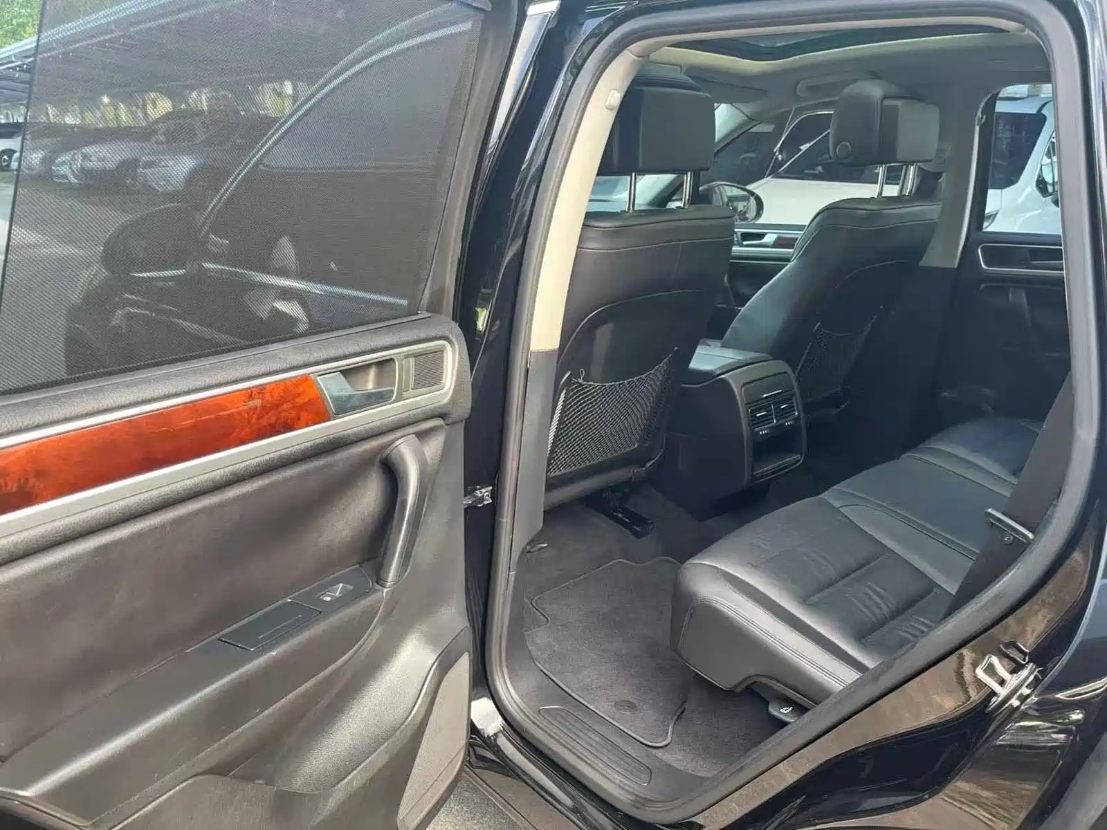 Фото 6 - Volkswagen Touareg