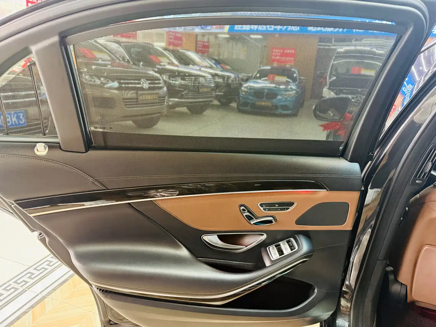 Mercedes-Benz S-Class 2014 S 400 L Premium фото 11