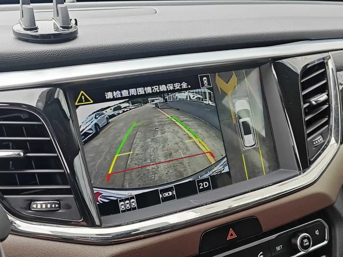 GAC Trumpchi Trumpchi GS8 2017 320T 2WD Luxury Smart Connect (7-seater) фото 12