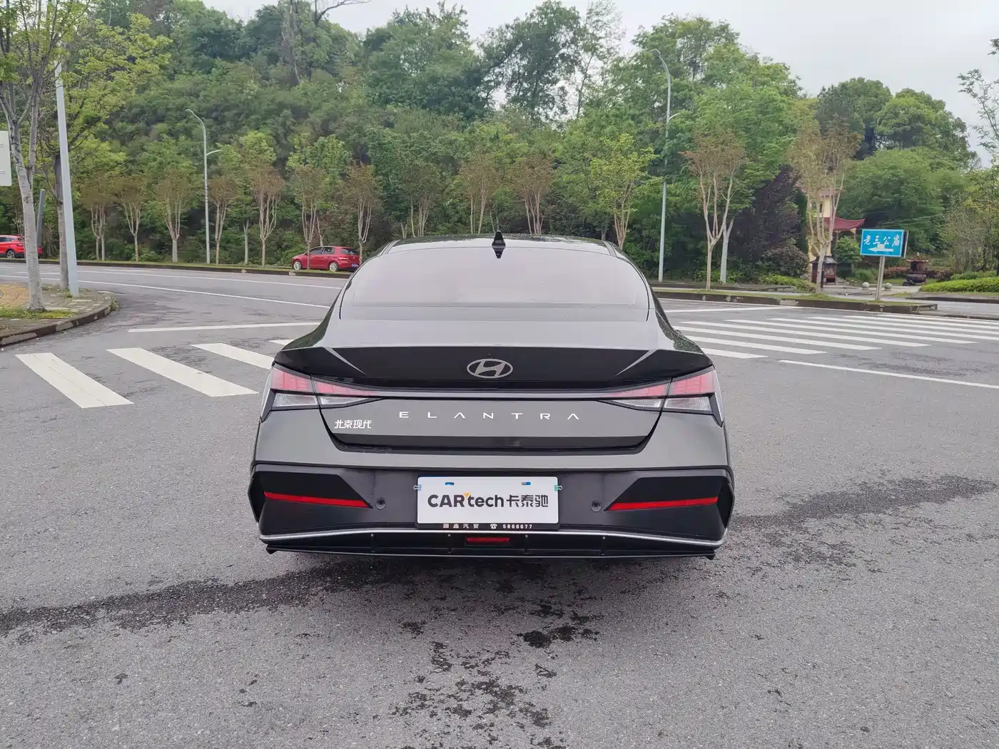 Hyundai Elantra 2023 1.5L CVT GLX Elite Edition фото 5