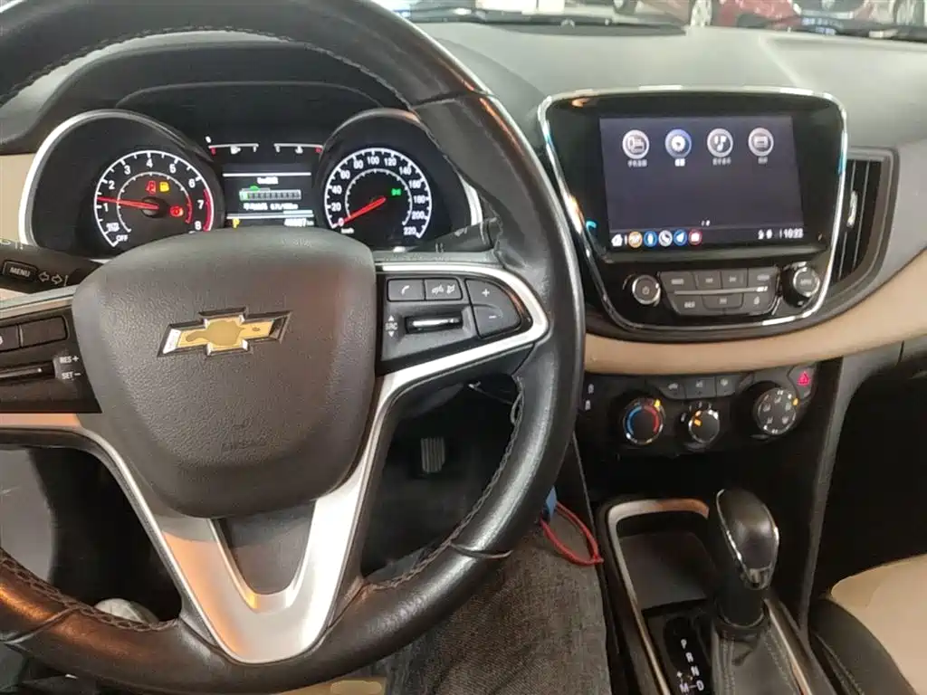 CHEVROLET CRUZE