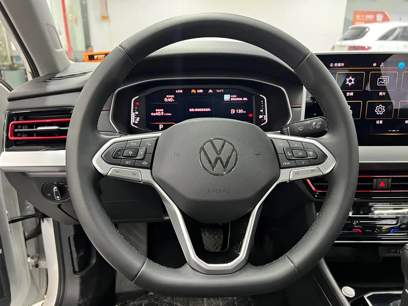 Volkswagen Lavida 2024 Model 300TSI DSG Starlight Leading Edition фото 8